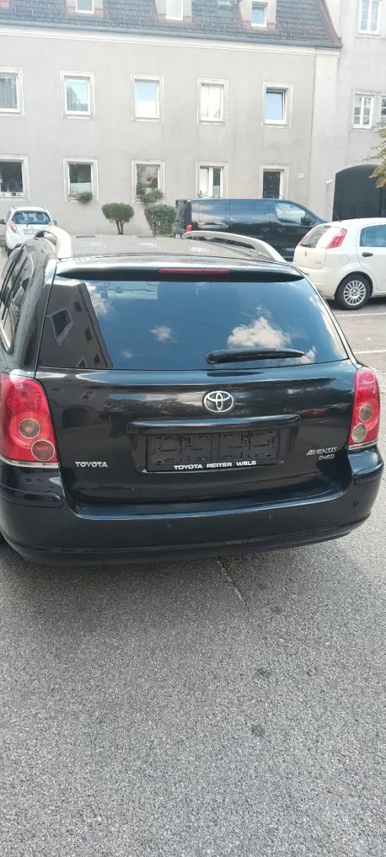 Toyota Avensis 2006 photo 2