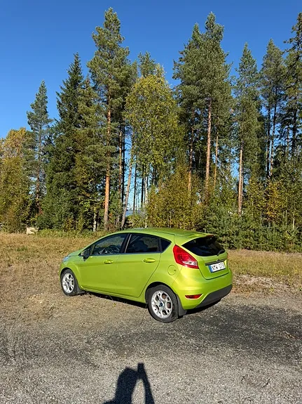 Ford Fiesta 2011 photo 3