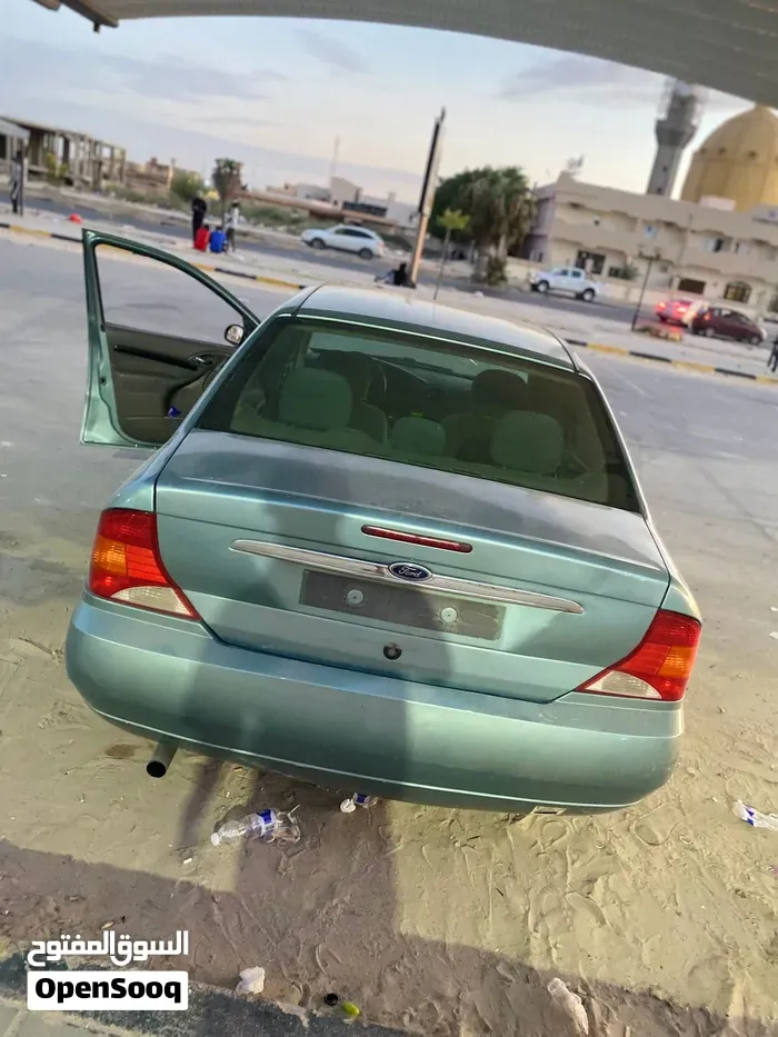 Ford Focus 2022 photo 2