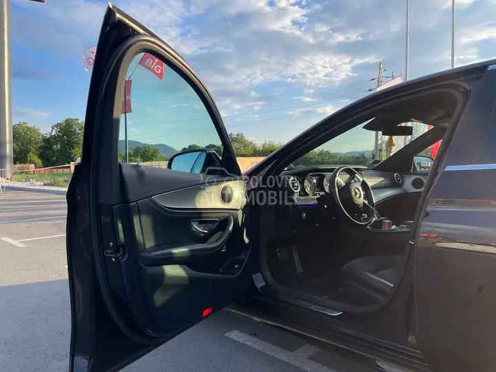 Mercedes-Benz E 220 2018 photo 5
