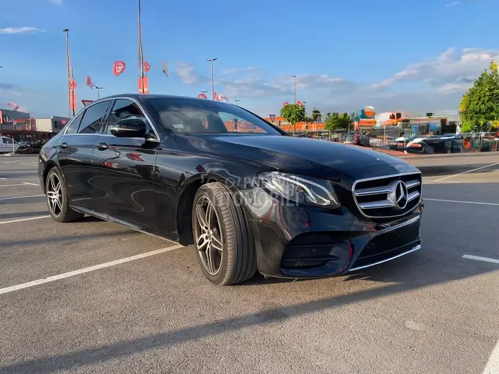 Mercedes-Benz E 220 2018 photo 4