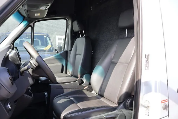 Mercedes-Benz Sprinter 2020 photo 2