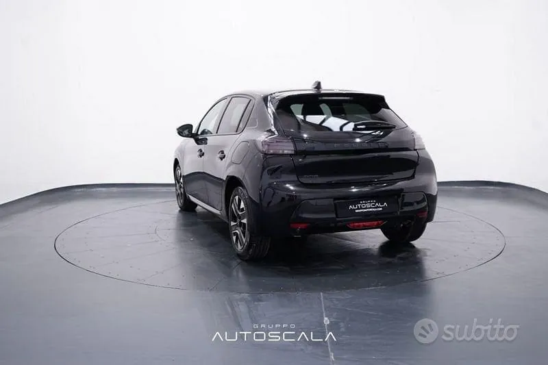 Peugeot 208 2025 photo 4