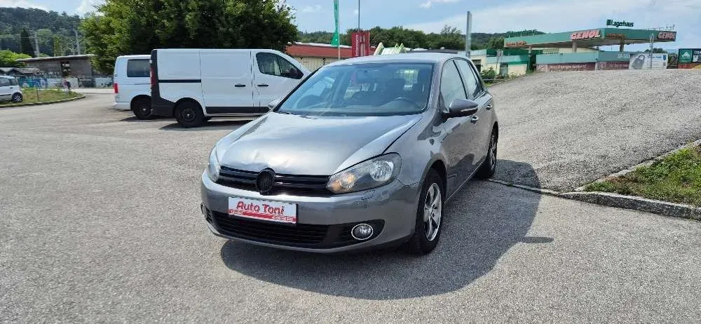 Volkswagen Golf 2012 photo 2