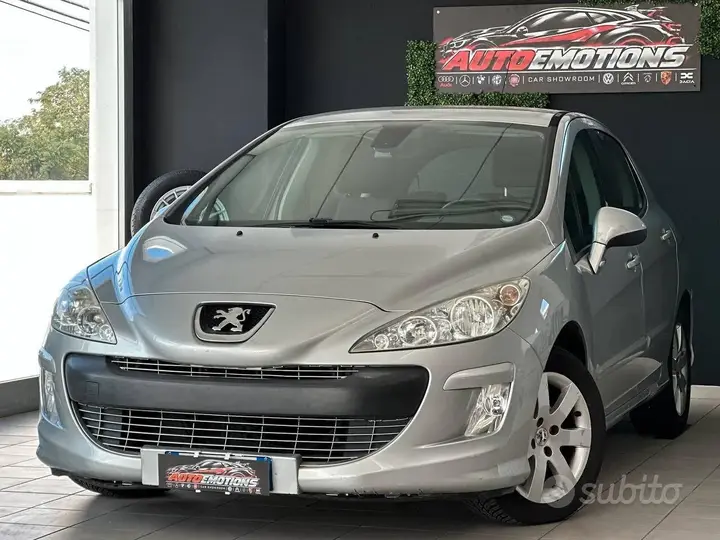 Peugeot 308 2011 photo 3