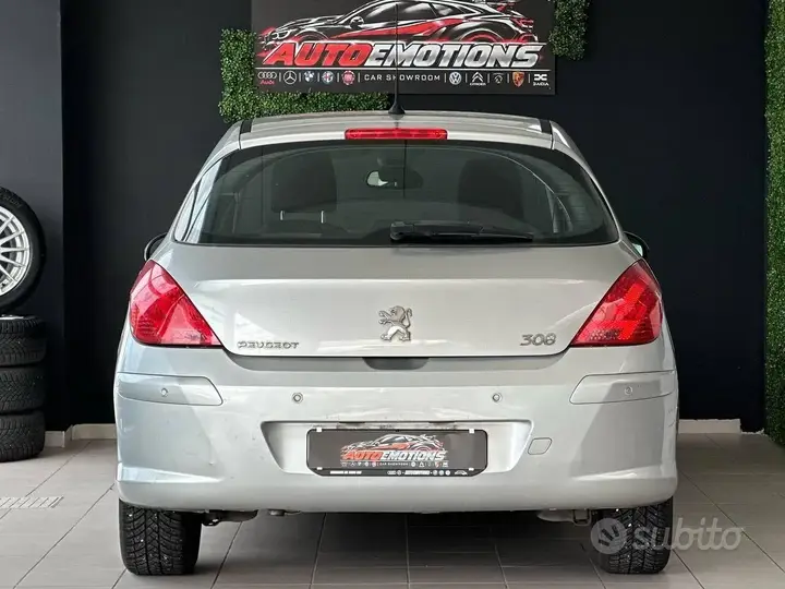 Peugeot 308 2011 photo 5