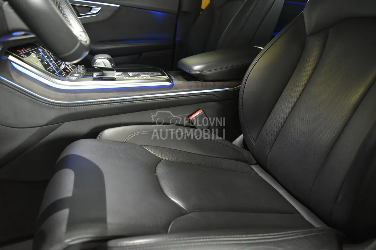 Audi Q8 2018 photo 5