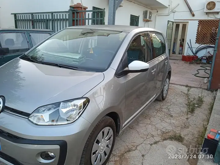 Volkswagen Up