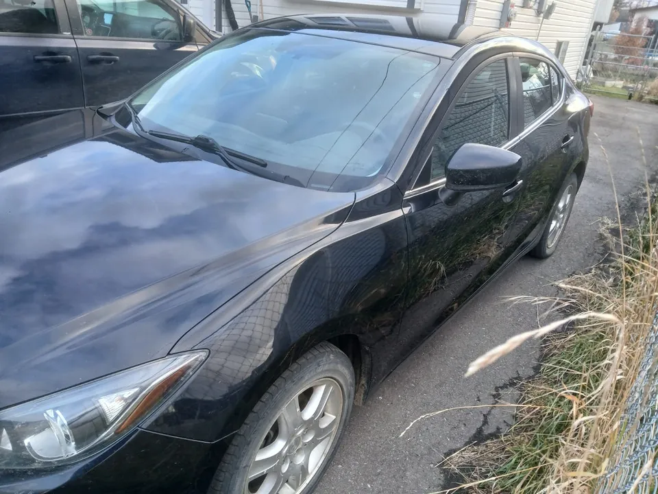 Mazda 3 2015 photo 3
