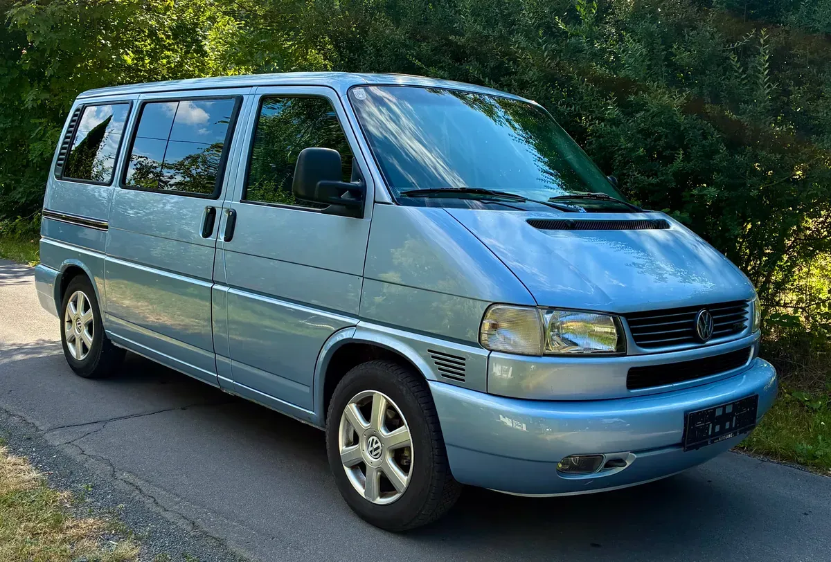 Volkswagen T4 1996 photo 3