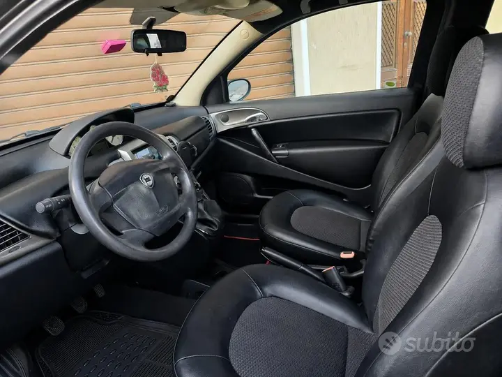 Lancia Ypsilon 2005 photo 3