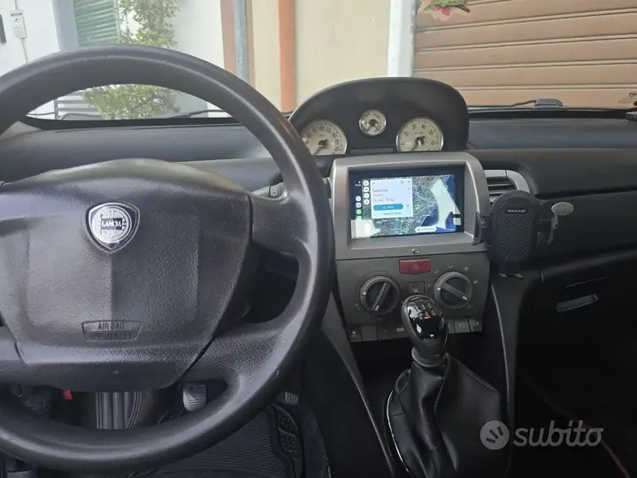 Lancia Ypsilon 2005 photo 2
