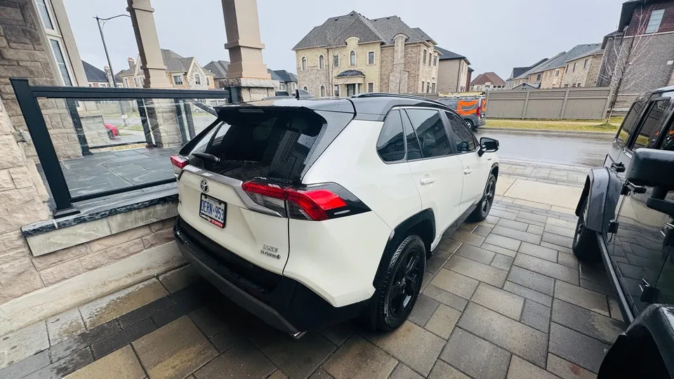 Toyota Rav4 2021 photo 3