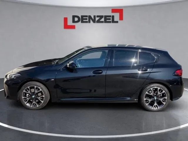 BMW 1 Series 2025 photo 2