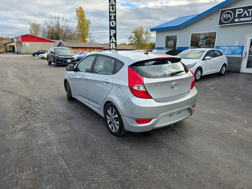 Hyundai Accent 2017 photo 3