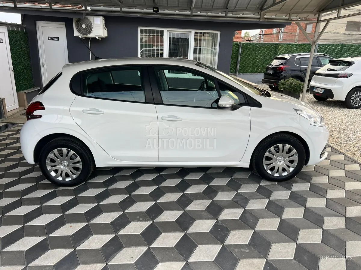 Peugeot 208 2019 photo 5
