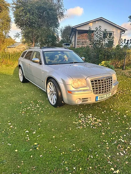 Chrysler 300C 2005 photo 2