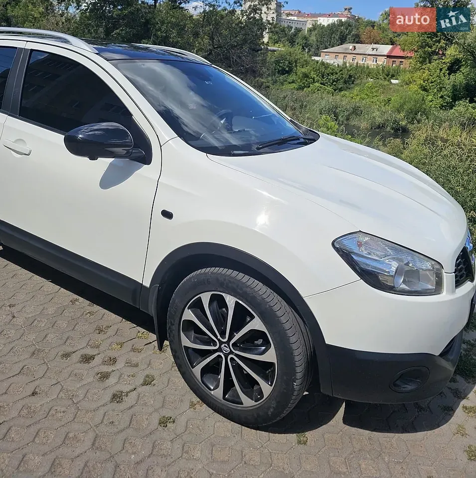 Nissan Qashqai 2012 photo 5