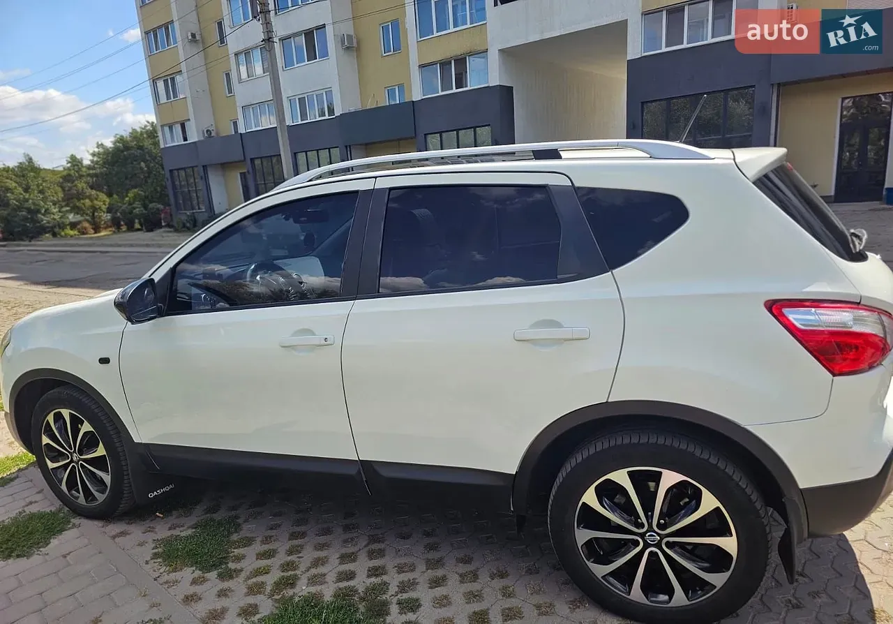 Nissan Qashqai 2012 photo 4