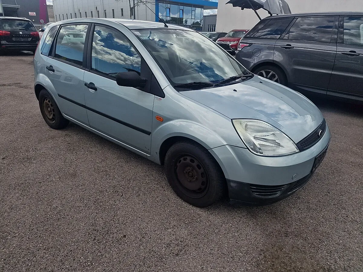 Ford Fiesta 2003 photo 3