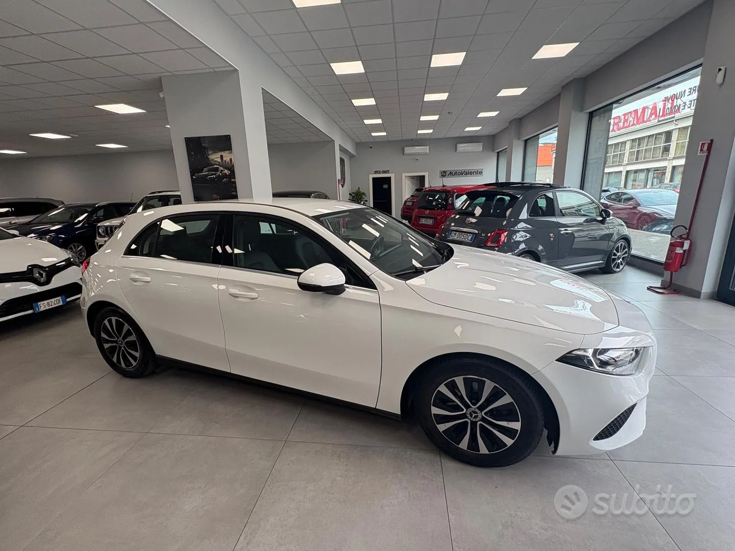 Mercedes-Benz A 180 2023 photo 3