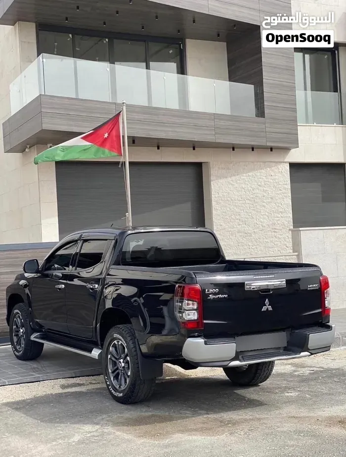 Mitsubishi L200 2022 photo 2