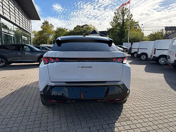 Peugeot E-3008 2025 photo 3