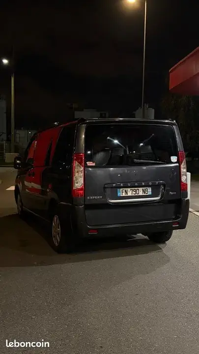 Peugeot Expert Combi 2008 photo 2