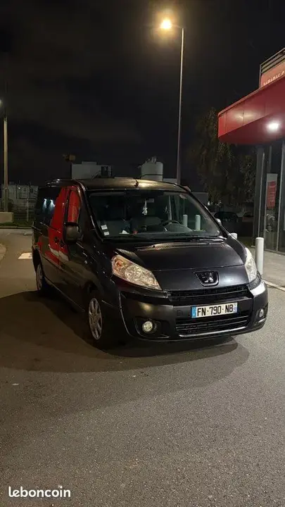 Peugeot Expert Combi