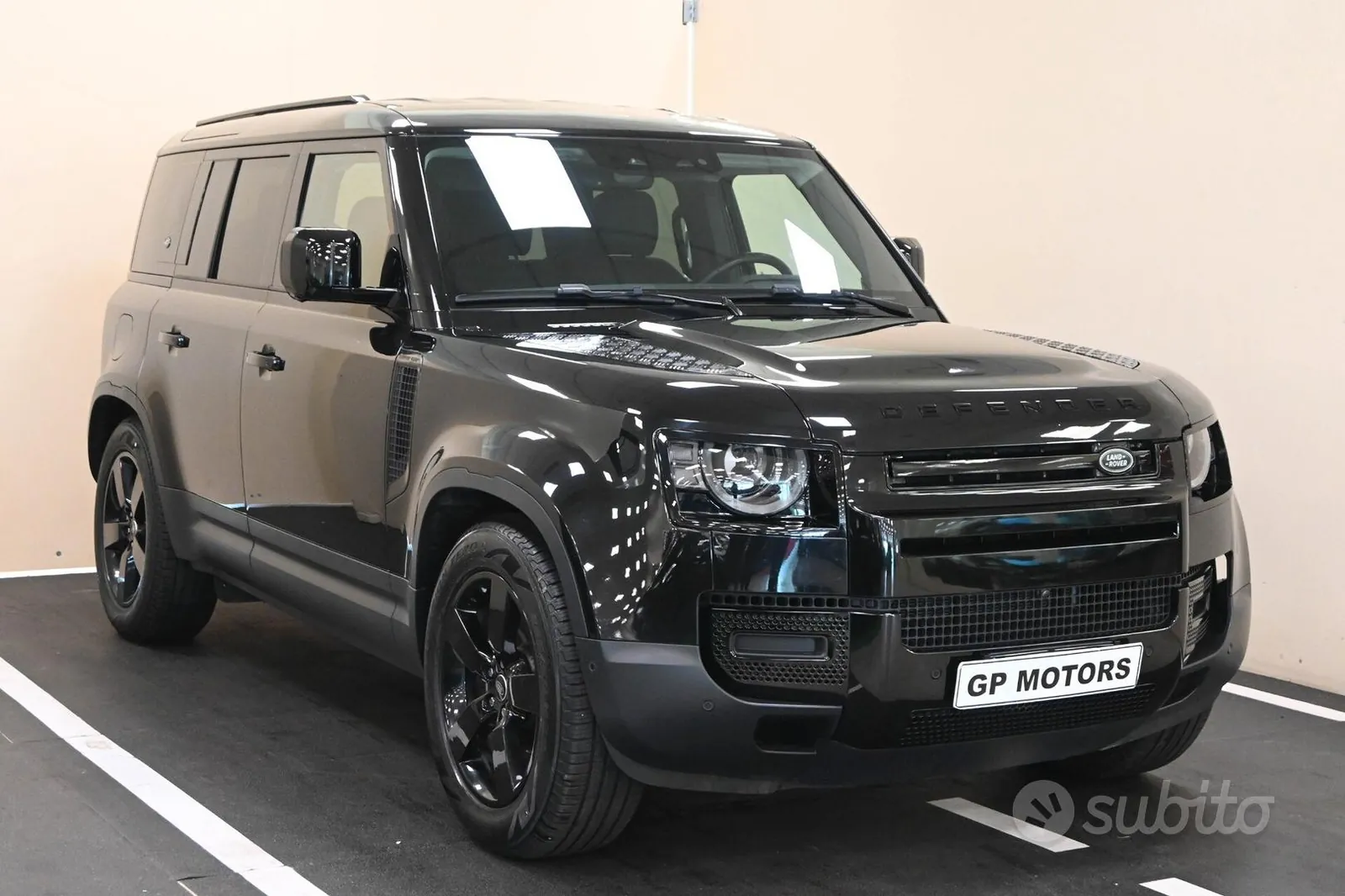 Land Rover Defender