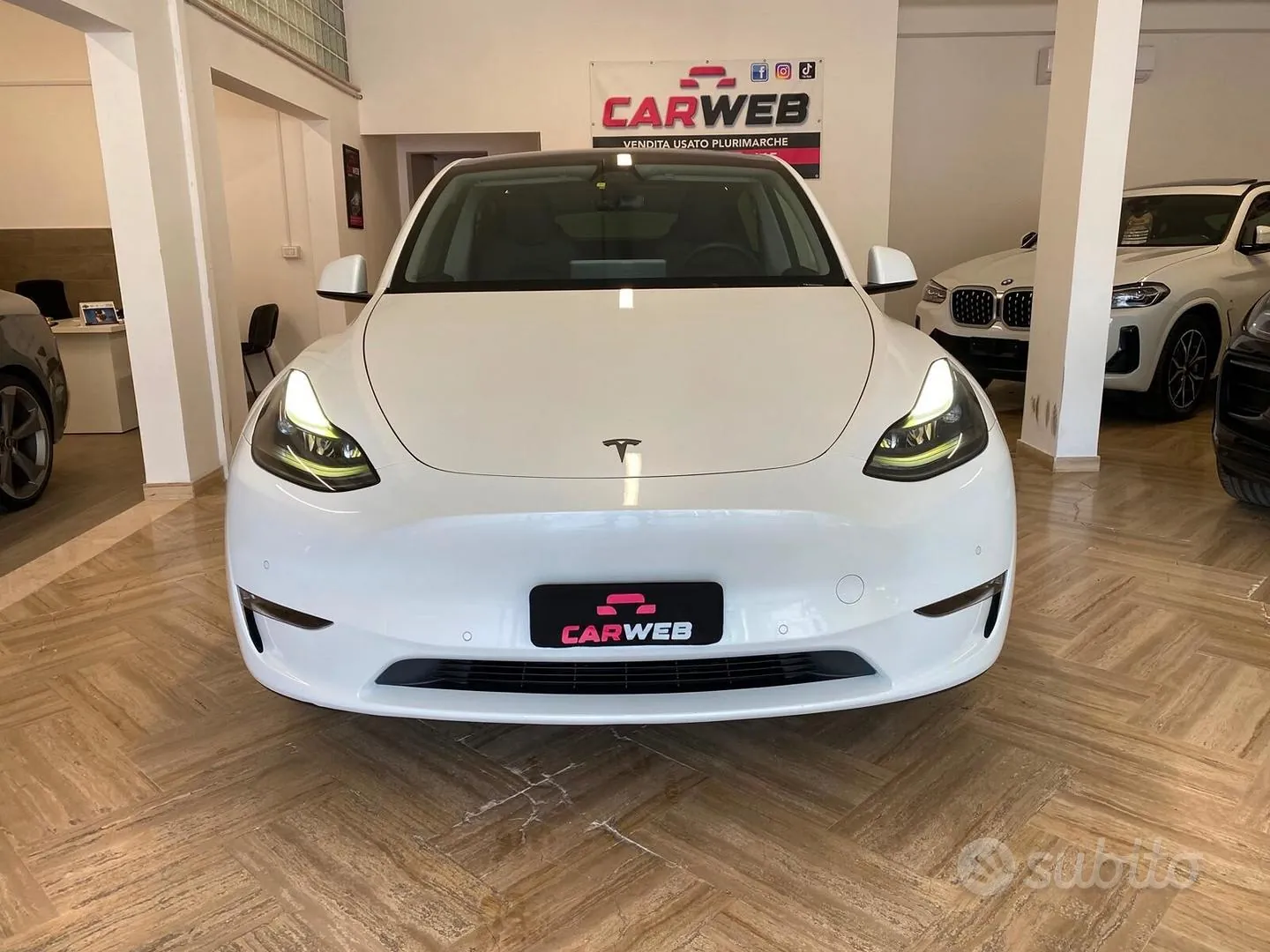 Tesla Model Y 2022 photo 2