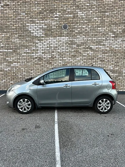 Toyota Yaris 2006 photo 3