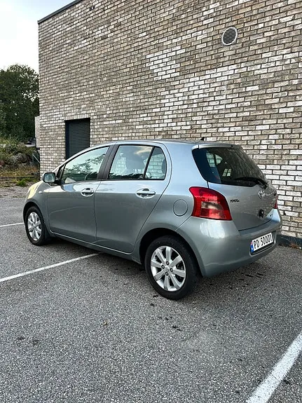 Toyota Yaris 2006 photo 4