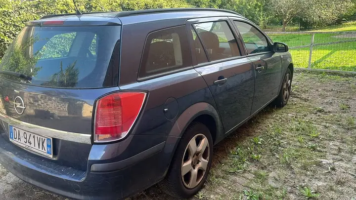 Opel Astra 2006 photo 3