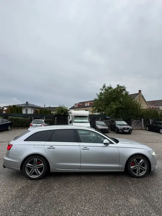 Audi A6 2012 photo 2