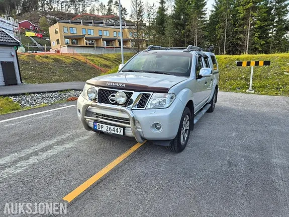 Nissan Navara 2013 photo 2