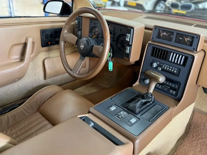Pontiac Fiero 1988 photo 3