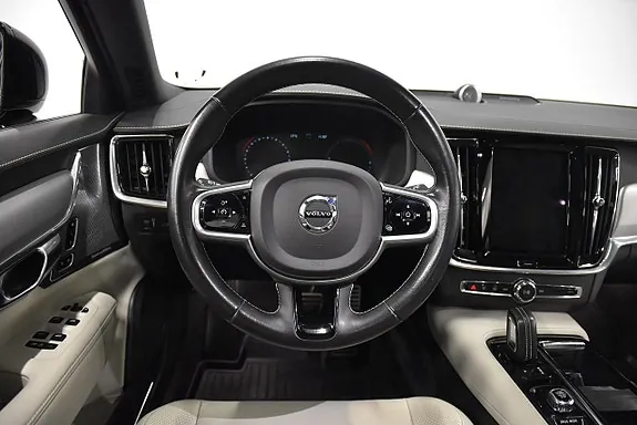 Volvo V90 2021 photo 2