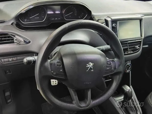 Peugeot 208 2016 photo 5