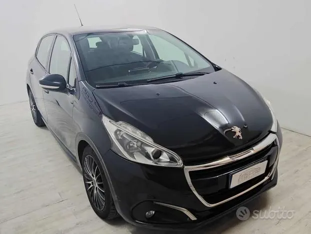 Peugeot 208 2016 photo 3