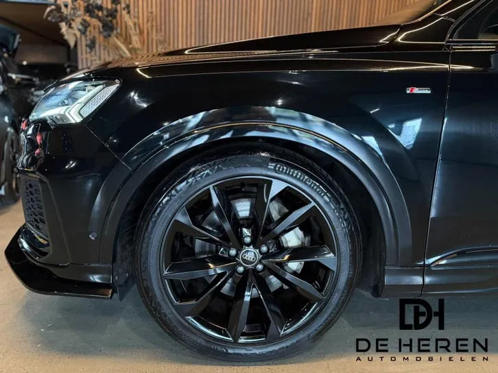 Audi Q7 2023 photo 3