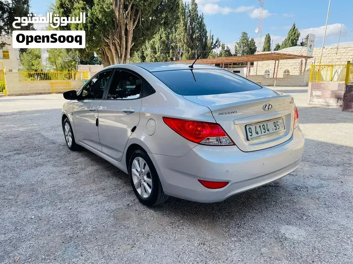 Hyundai Accent 2015 photo 4