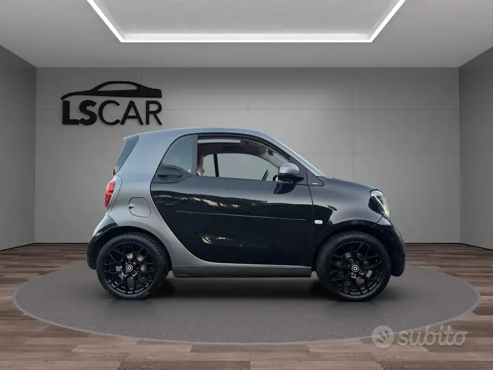 Smart Fortwo 2019 photo 2