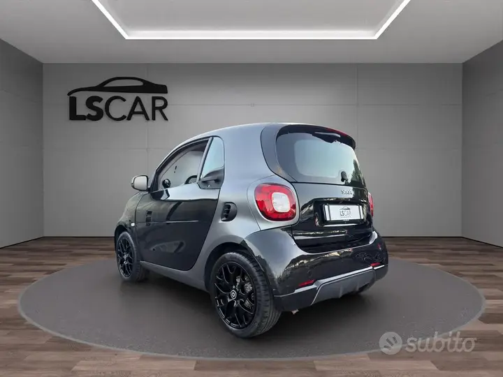 Smart Fortwo 2019 photo 5