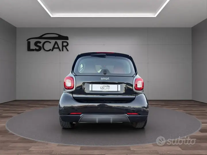 Smart Fortwo 2019 photo 4