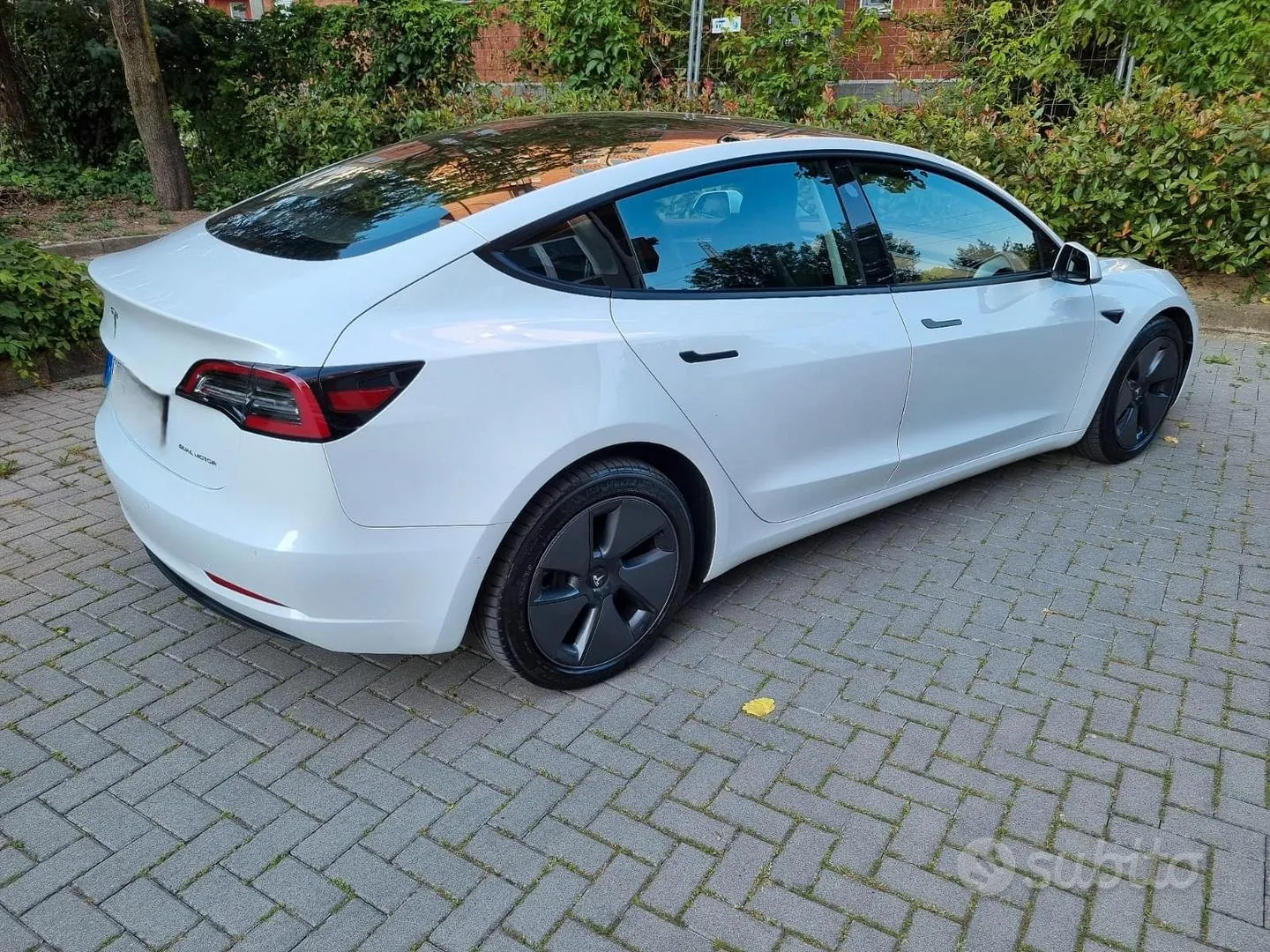 Tesla Model 3 2021 photo 2