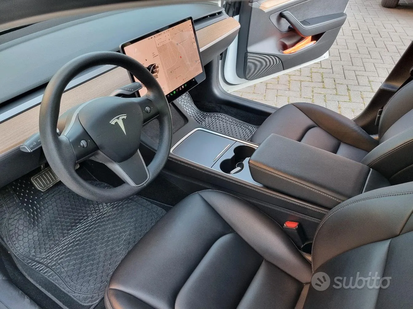 Tesla Model 3 2021 photo 3