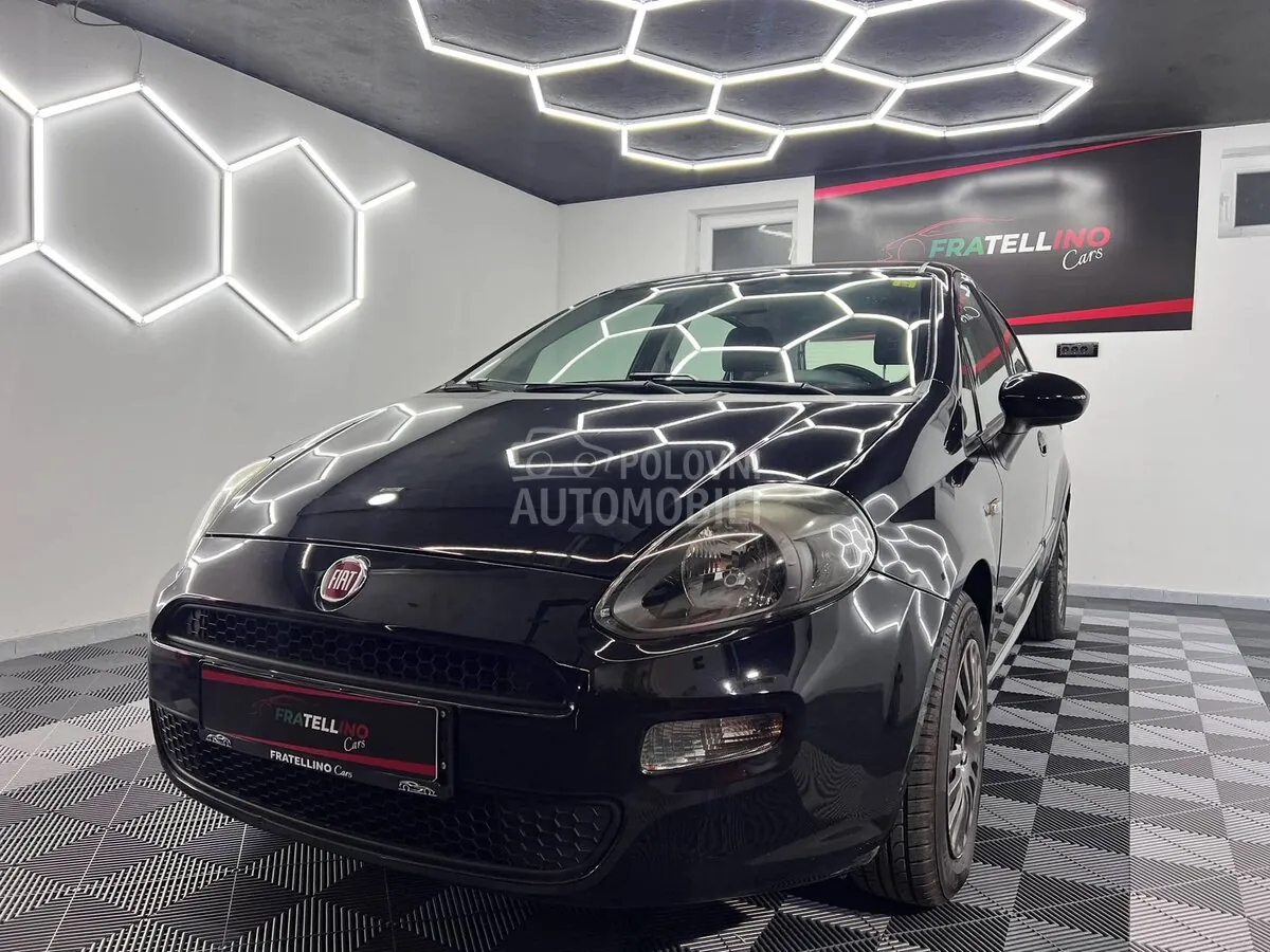 Fiat Grande Punto 2012 photo 3