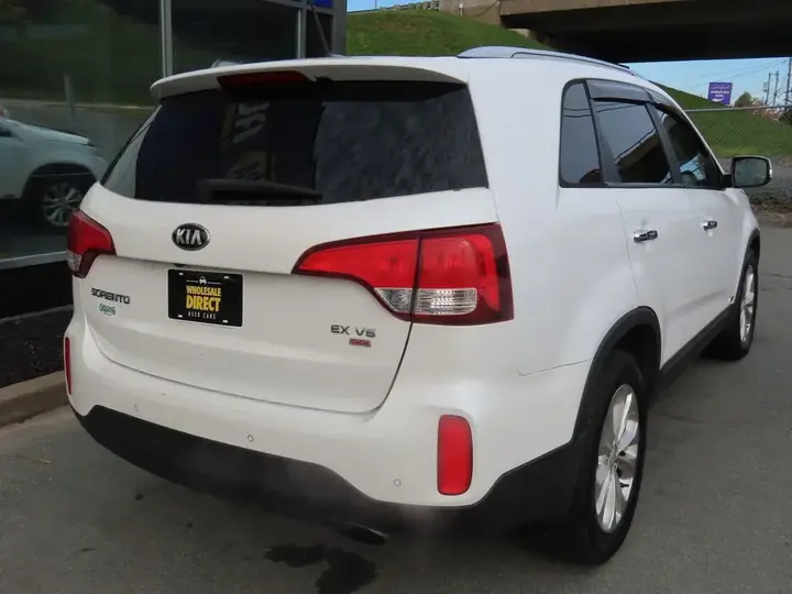 Kia Sorento 2014 photo 5