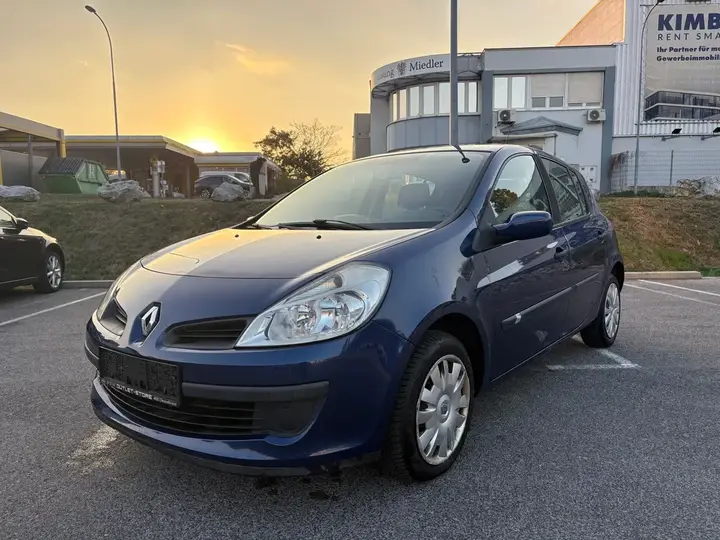 Renault Clio 2005 photo 3
